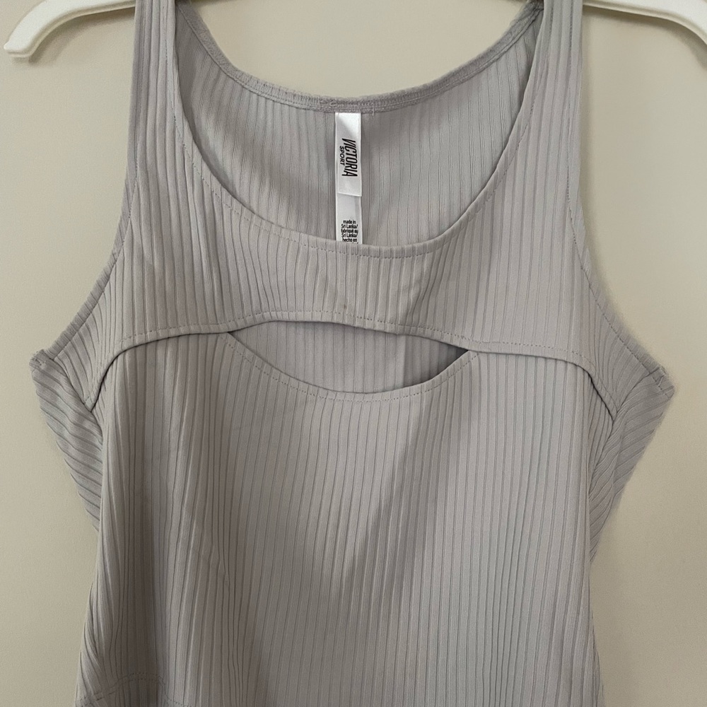 Victoria Secret Sport Keyhole Tank Top
